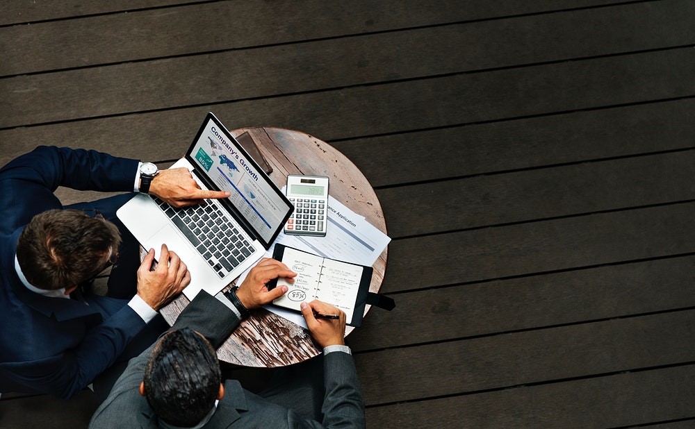 4 Benefits of Working with a Recruiter to Find an IT Job